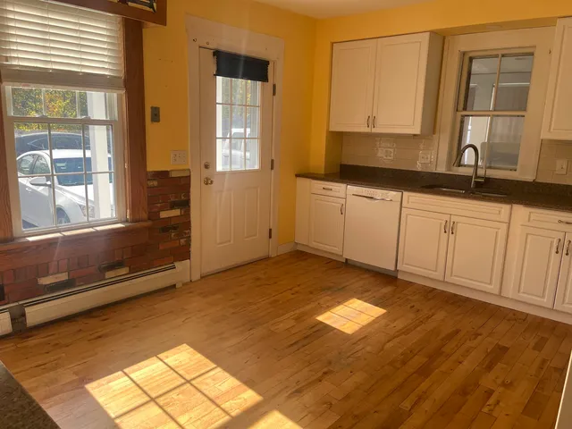 $599,000 | 68 Passumpsic Avenue, Hartford, VT 05088