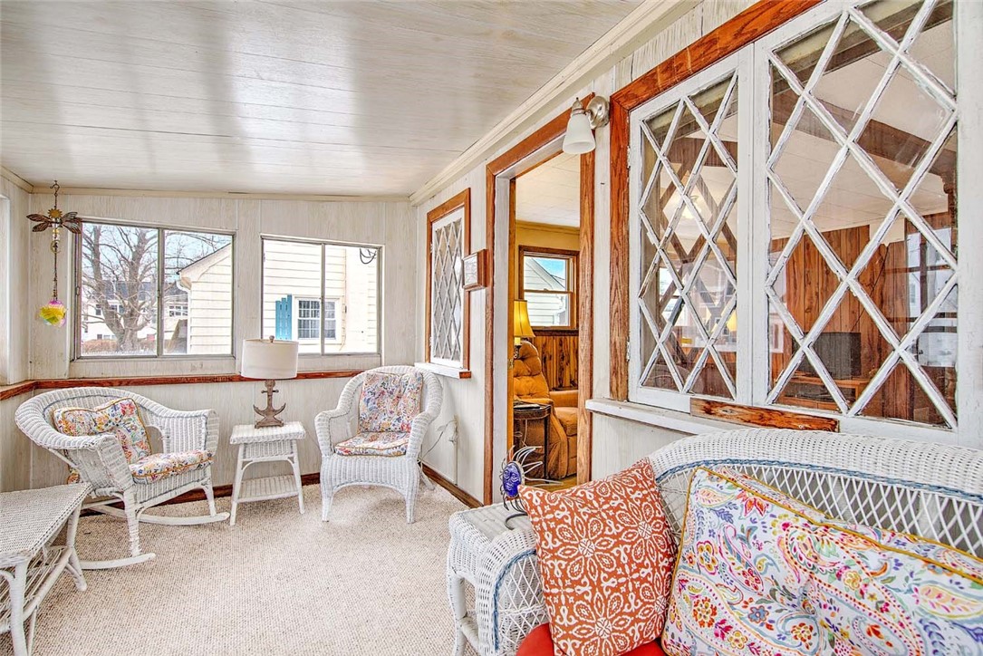 47 St James Road Narragansett, RI 02882 - Photo 6 of 36 Gallery Image 6