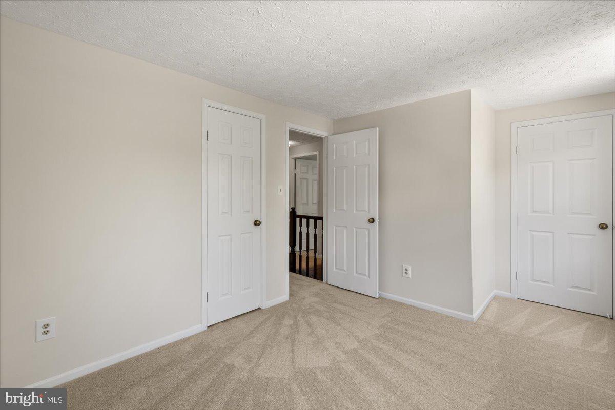 7805 Roundabout Way Springfield, VA 22153 - Photo 32 of 45