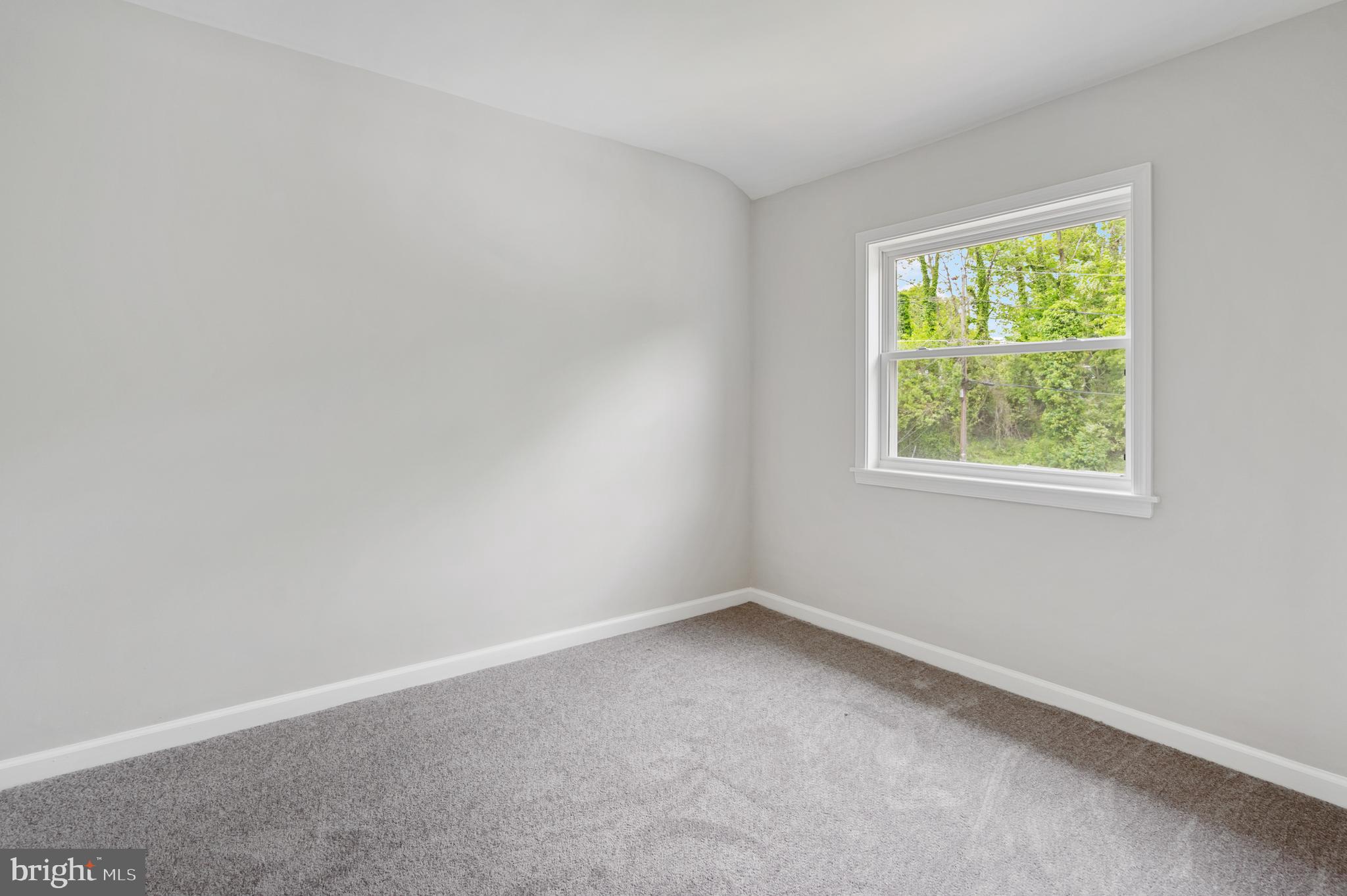 4444 Scotia Road Baltimore, MD 21227 - Photo 26 of 39 Interior