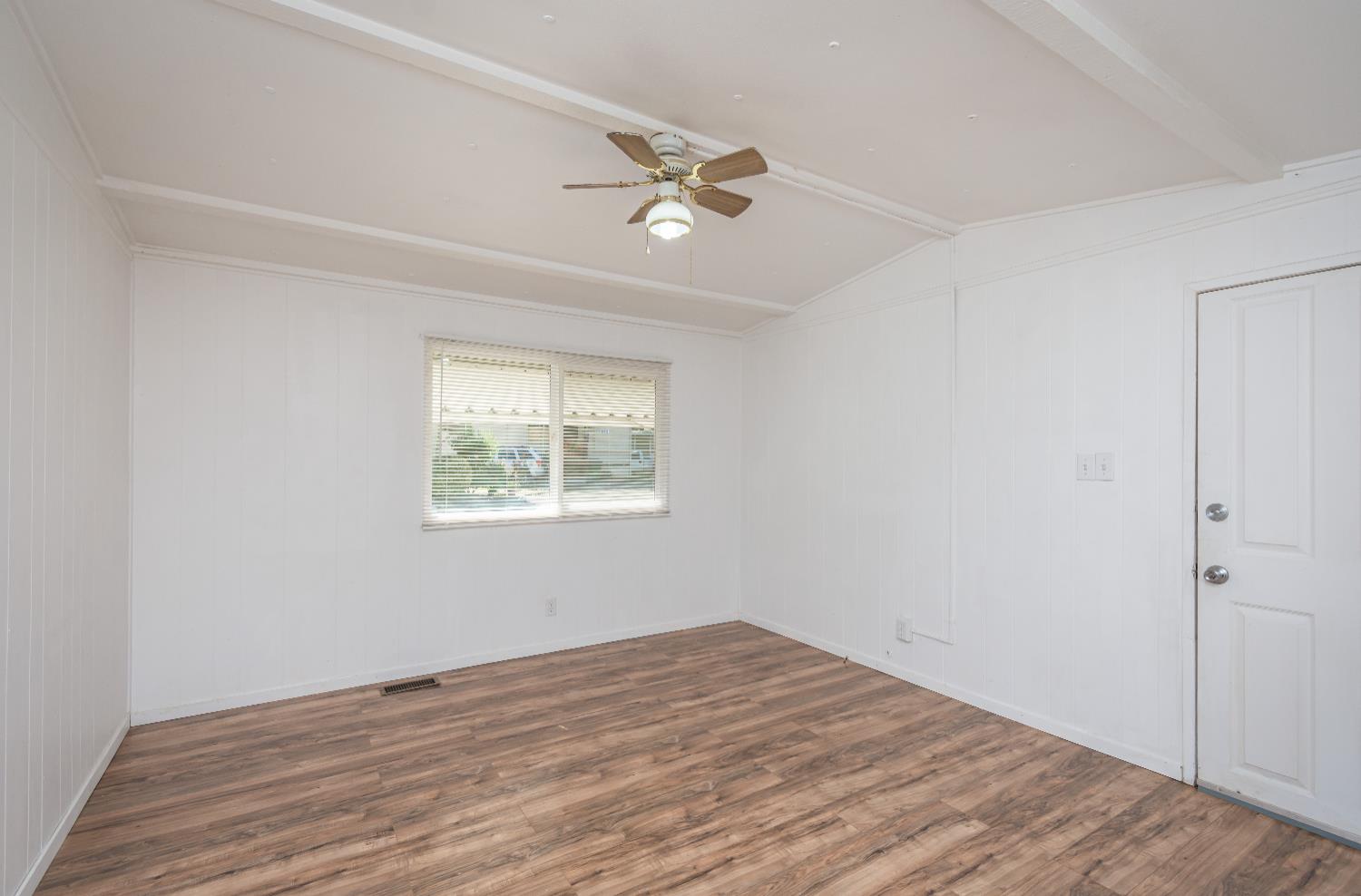 146 Lark Street Penn Valley, CA 95946 - Photo 11 of 36