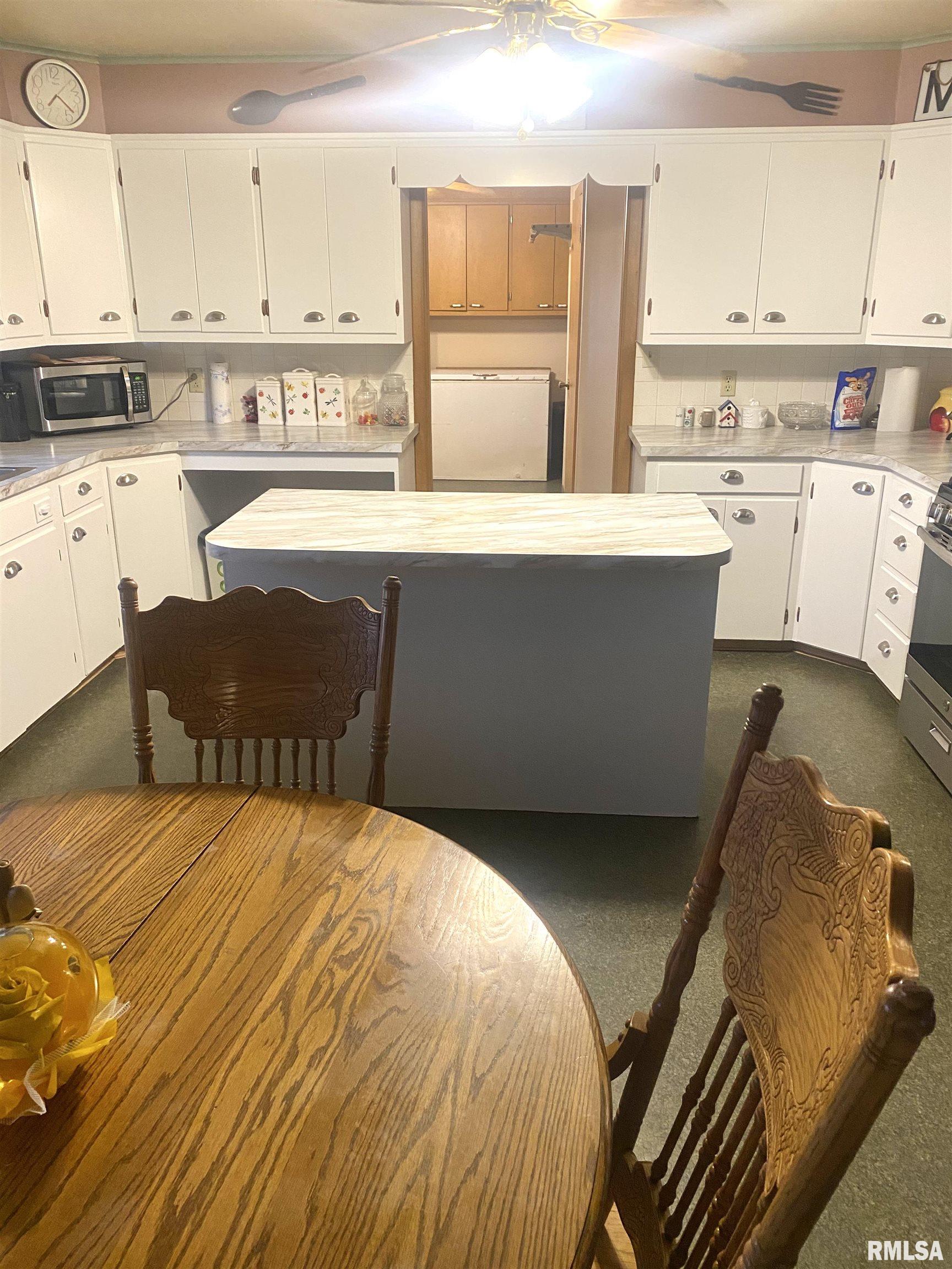 1225 Heaton Road Winchester, IL 62694 - Photo 8 of 34
