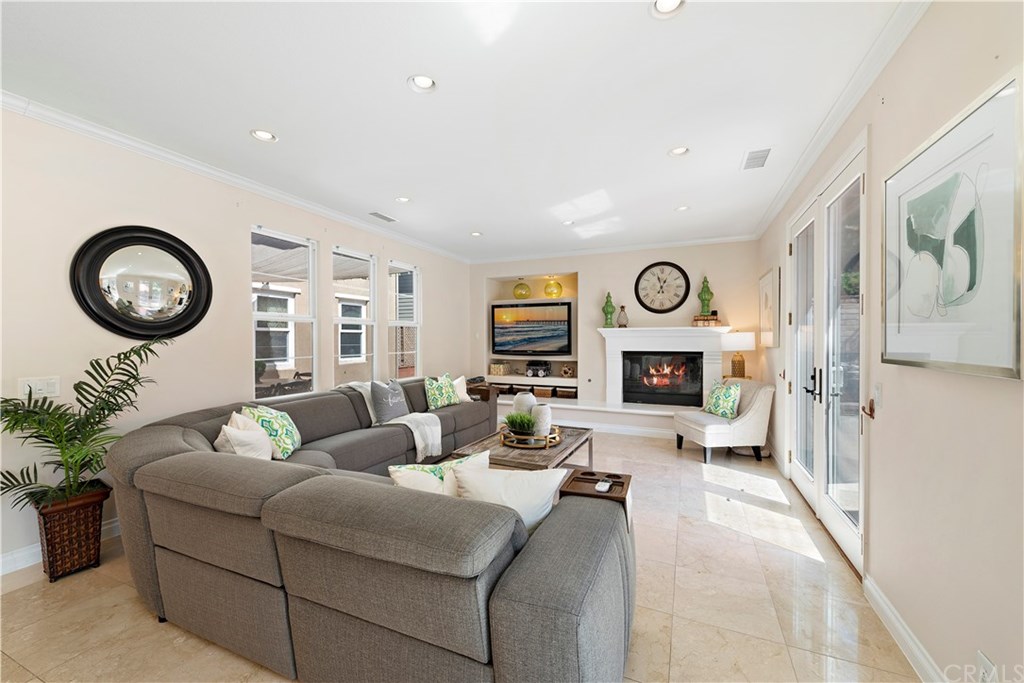 22 Becker Drive Ladera Ranch, CA 92694 - Photo 4 of 55