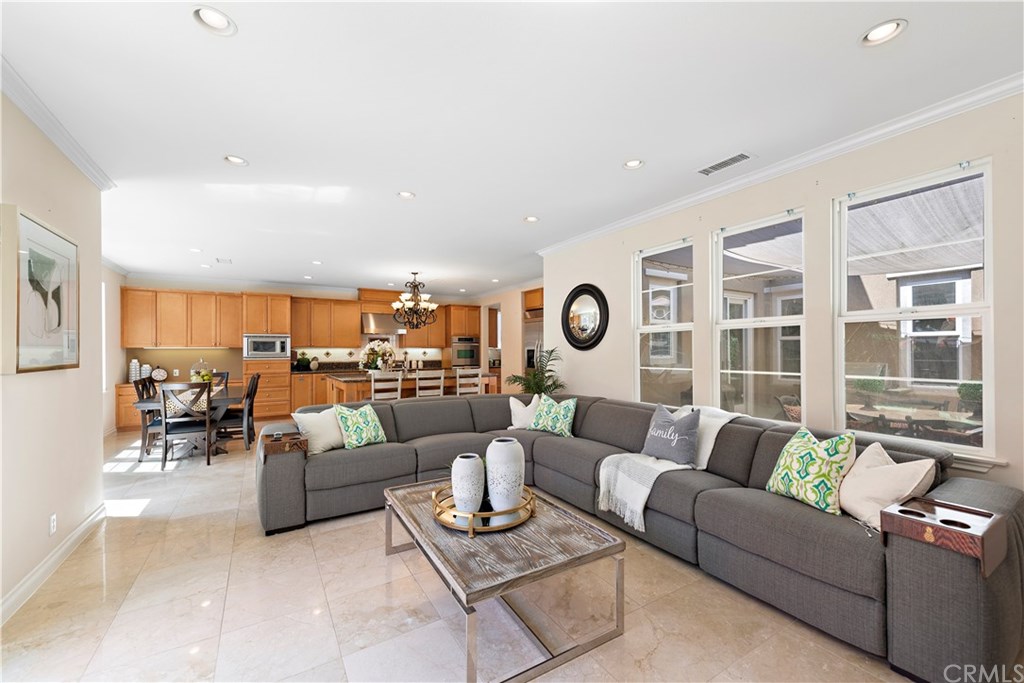 22 Becker Drive Ladera Ranch, CA 92694 - Photo 7 of 55