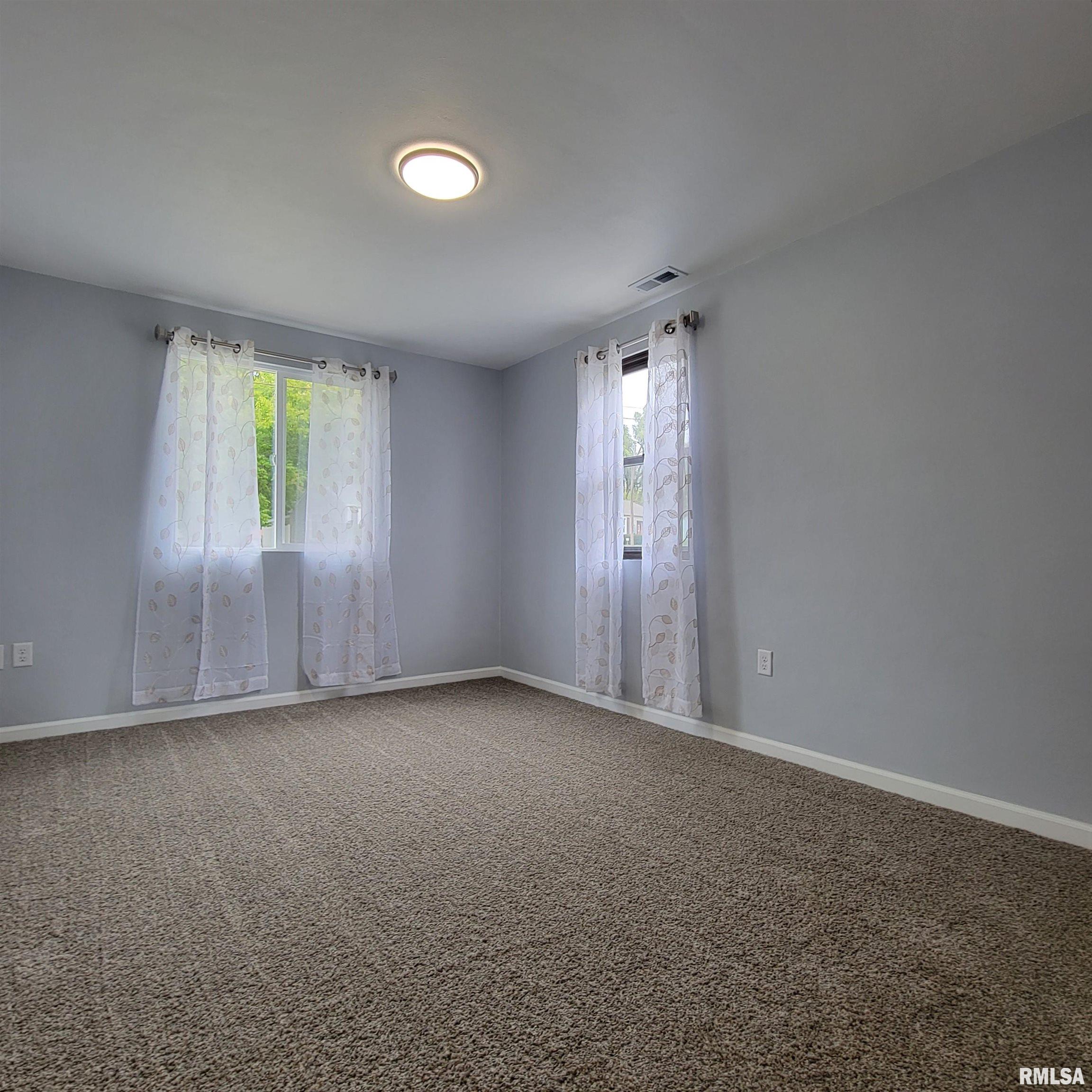 110 Berry Road Marquette Heights, IL 61554 - Photo 24 of 40 Gallery Image 24