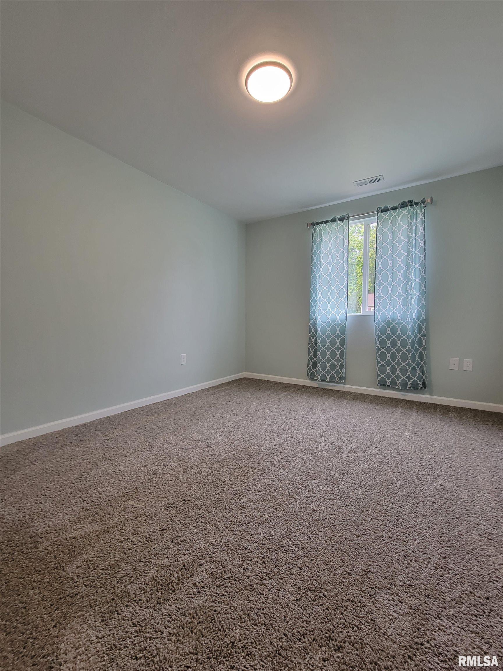110 Berry Road Marquette Heights, IL 61554 - Photo 26 of 40 Gallery Image 26