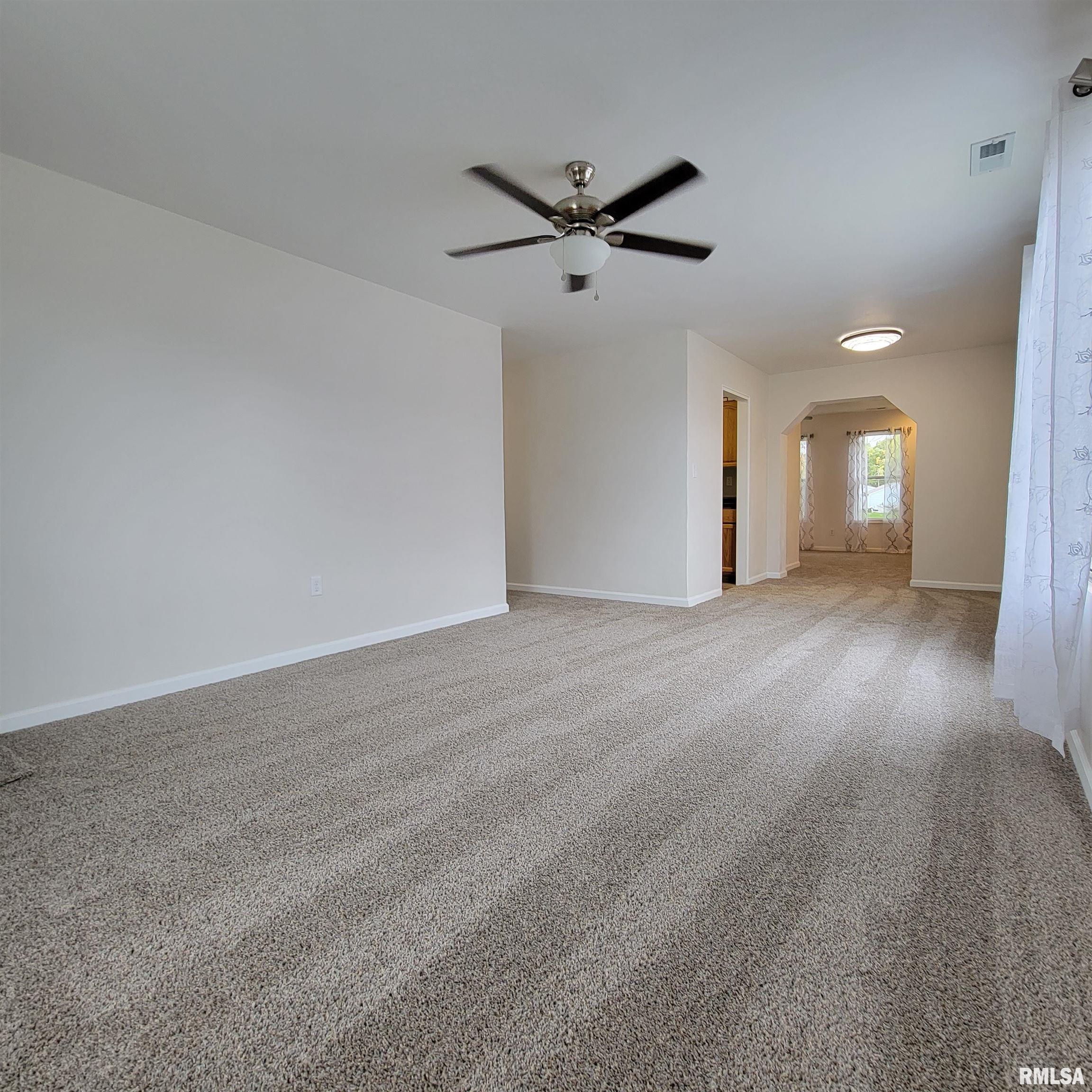 110 Berry Road Marquette Heights, IL 61554 - Photo 8 of 40 Gallery Image 8