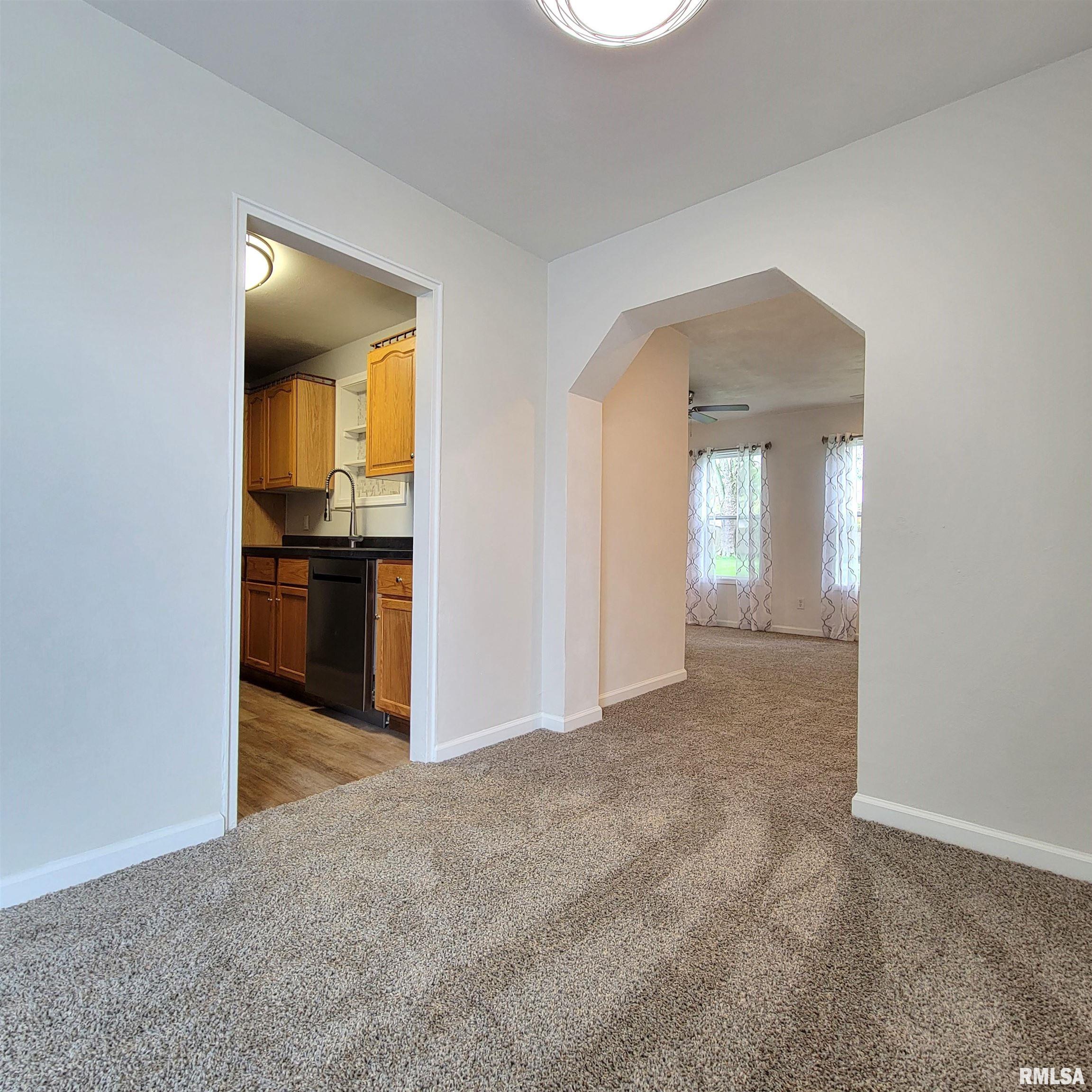 110 Berry Road Marquette Heights, IL 61554 - Photo 9 of 40 Gallery Image 9