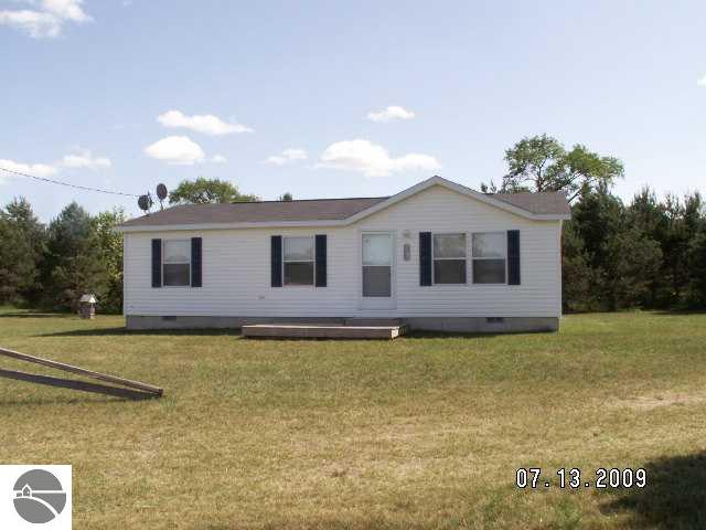 6407 Conrad Road Mancelona, MI 49659 - Photo 3 of 8 1787746-2.JPG