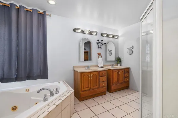 $775,000 | 12736 Castle Ct Drive, Lakeside, CA 92040