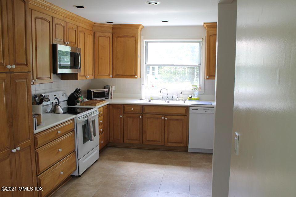 14 Pierce Road Riverside, CT 06878 - Photo 3 of 4 PierceRdThree