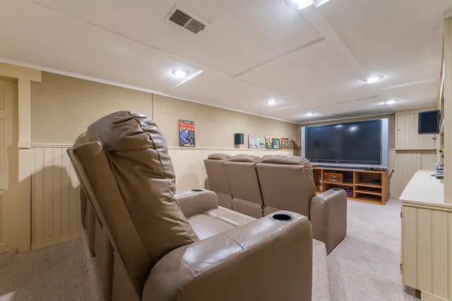 $279,900 | 212 South Hillcrest Street, Greenville, MI 48838