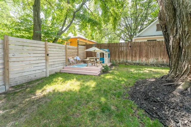 $279,900 | 212 South Hillcrest Street, Greenville, MI 48838