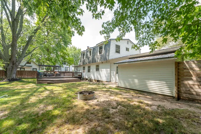 $279,900 | 212 South Hillcrest Street, Greenville, MI 48838