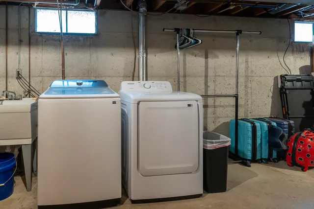 $279,900 | 212 South Hillcrest Street, Greenville, MI 48838