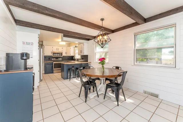 $279,900 | 212 South Hillcrest Street, Greenville, MI 48838