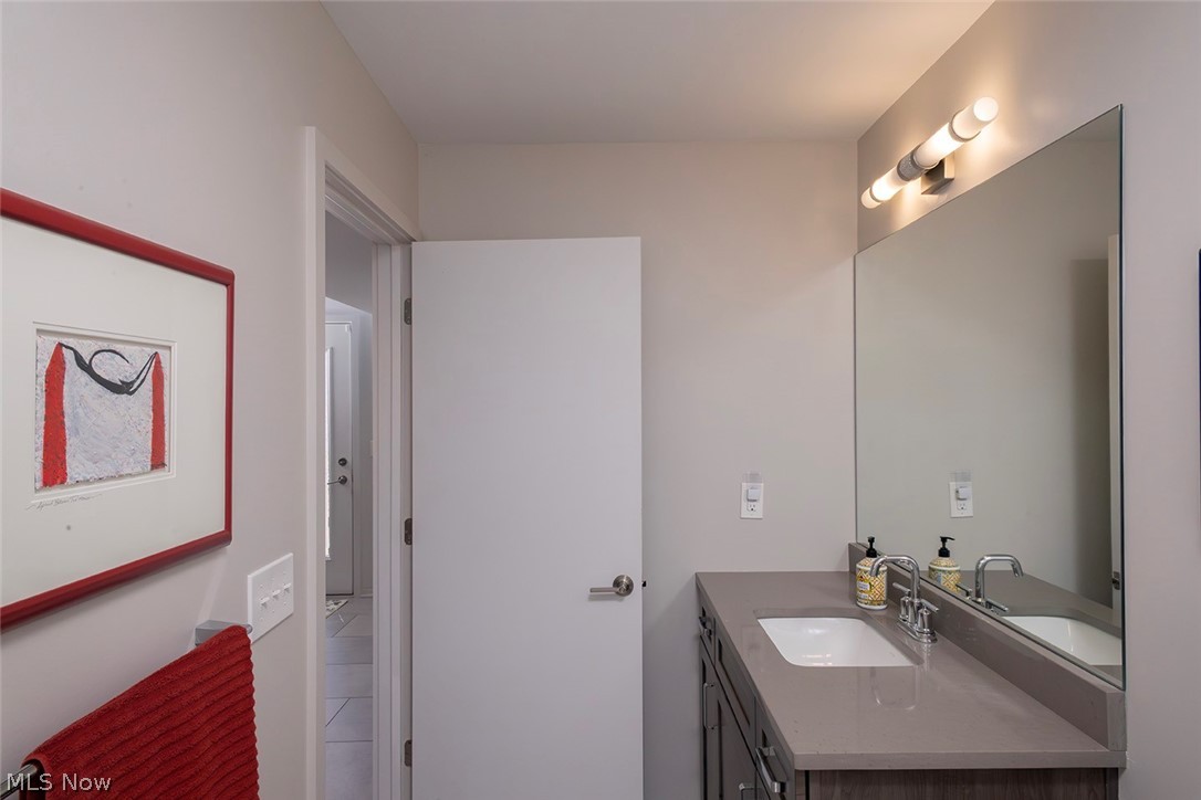 2315 Scranton Road Cleveland, OH 44113 - Photo 41 of 49