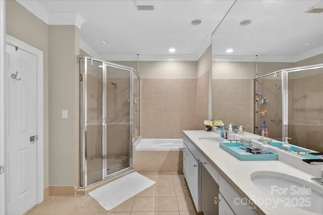 $725,000 | 310 Wendover Heights Circle, Charlotte, NC 28211