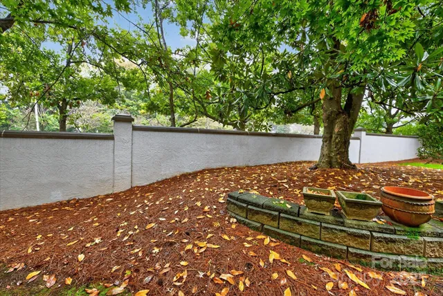 $725,000 | 310 Wendover Heights Circle, Charlotte, NC 28211