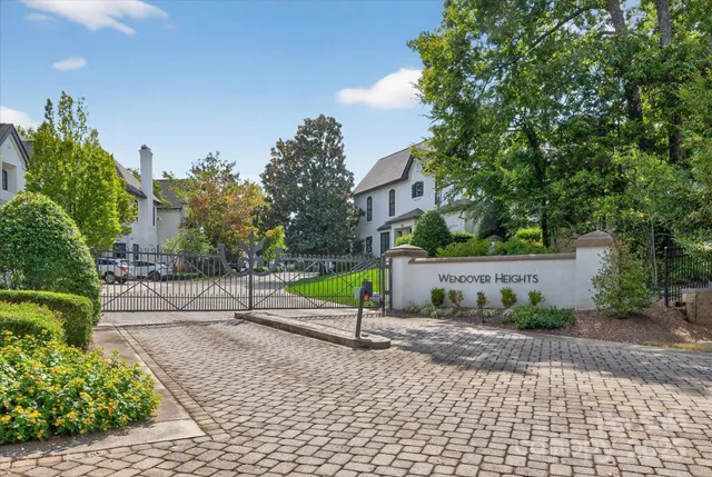 $725,000 | 310 Wendover Heights Circle, Charlotte, NC 28211