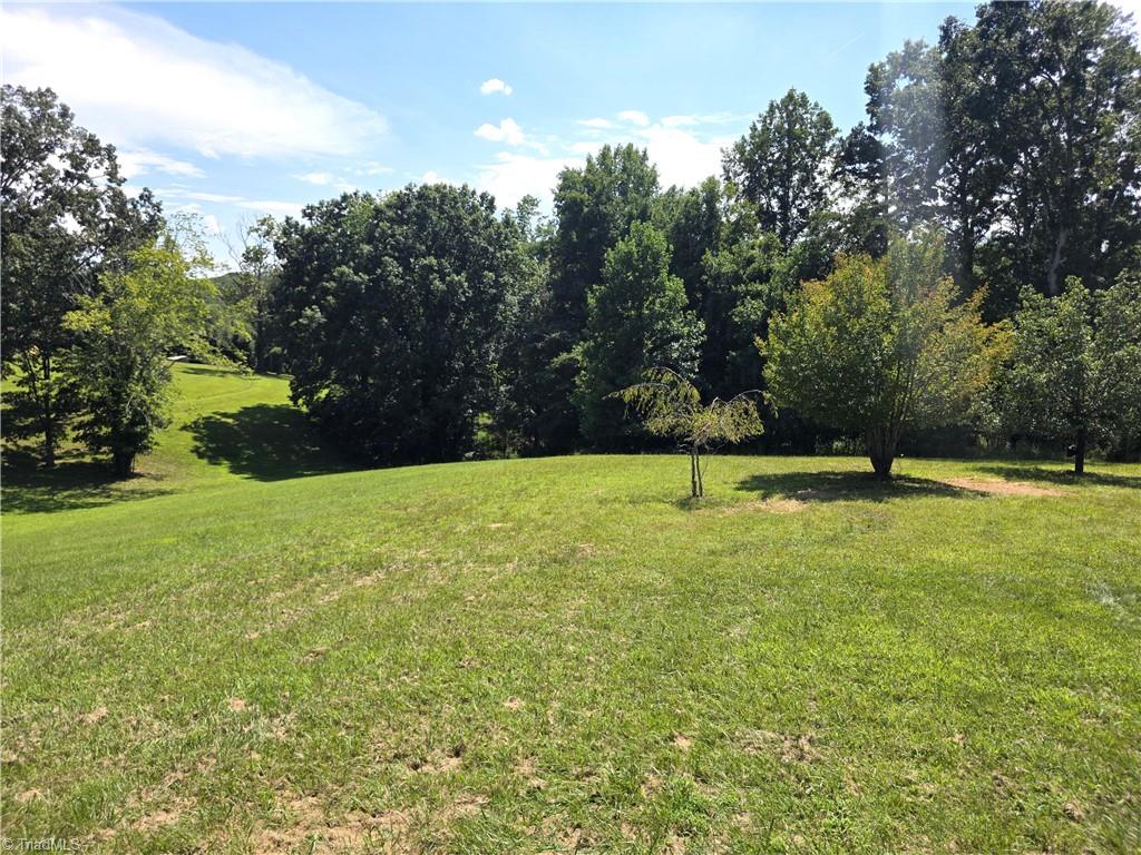 1701 Greenhill Road Mount Airy, NC 27030 - Photo 5 of 38 Gallery Image 5