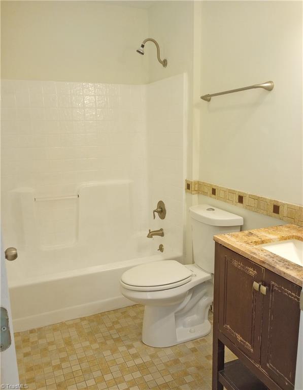 1195 Washburn Road Madison, NC 27025 - Photo 10 of 18 Gallery Image 10