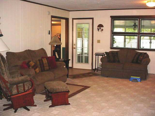 3304 West Torquay Road Muncie, IN 47304 - Photo 3 of 9