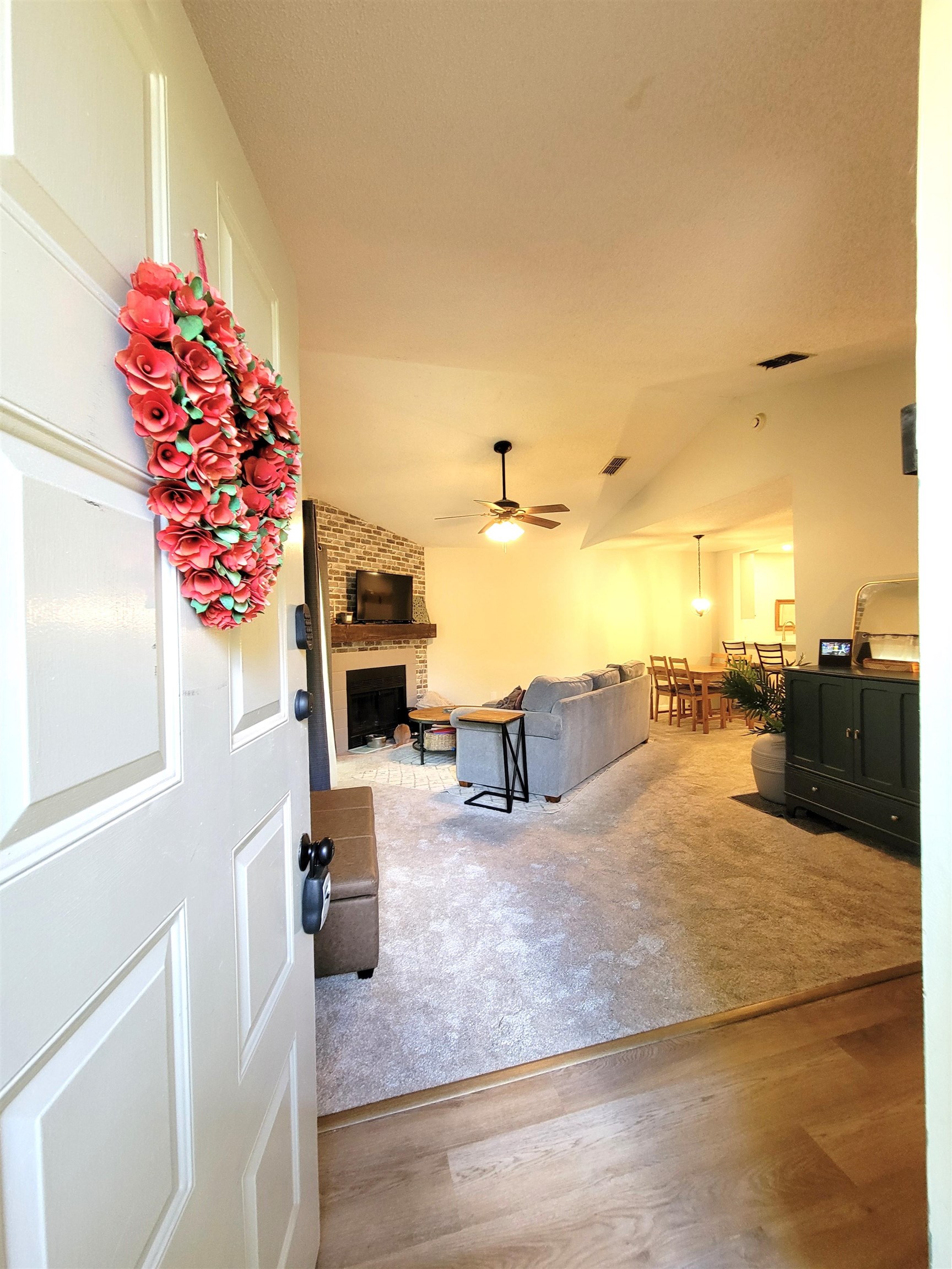 3801 Crown Point Road, Unit 3053 Jacksonville, FL 32257 - Photo 11 of 27 a view of a terrace