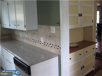 22 Colfax Road Havertown, PA 19083 - Photo 6 of 12 Kitchen