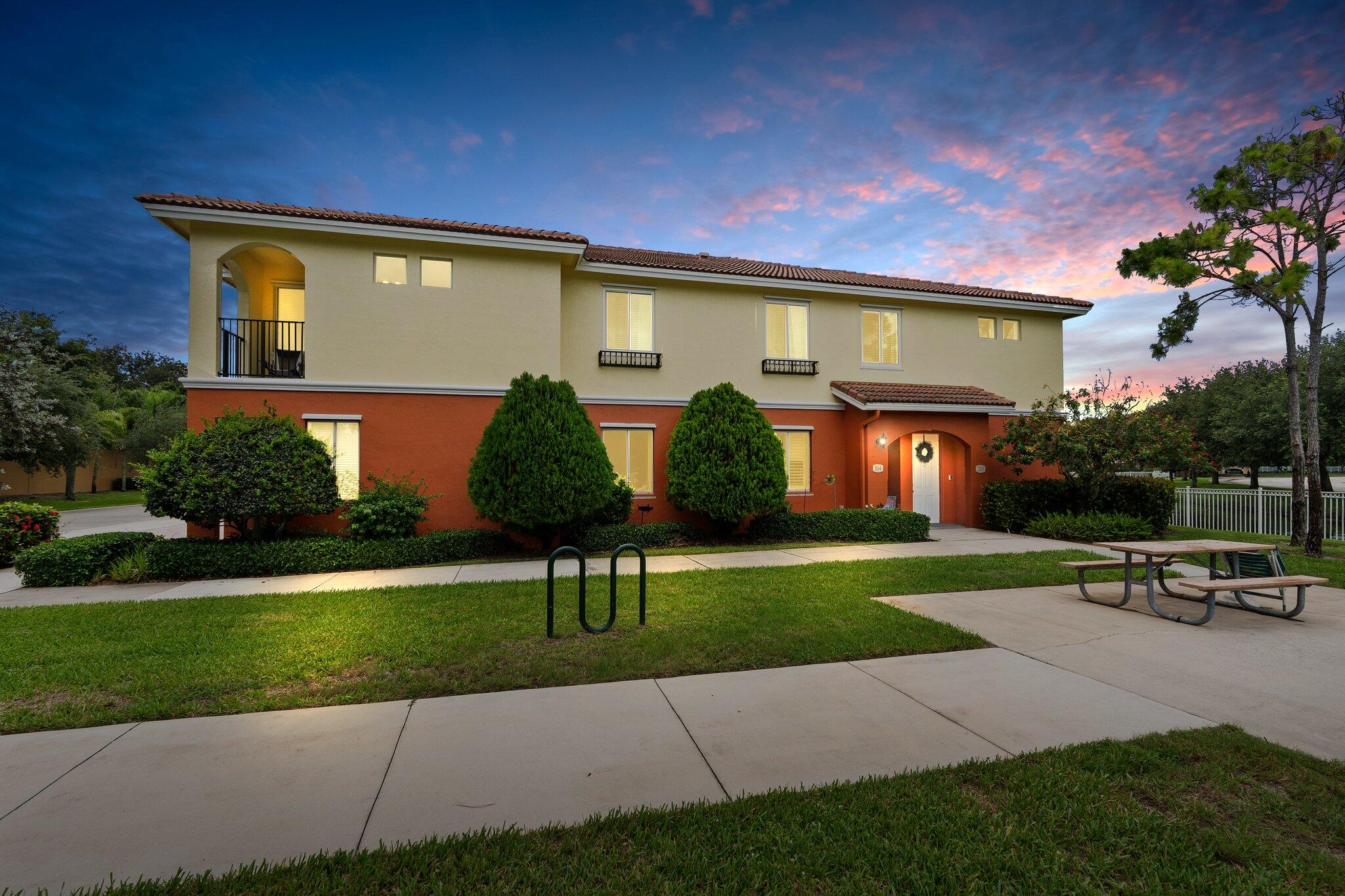 63 Southeast Palermo, Unit 203 Stuart, FL 34994 - Photo 31 of 38 1-web-or-mls-DSC02975_dte