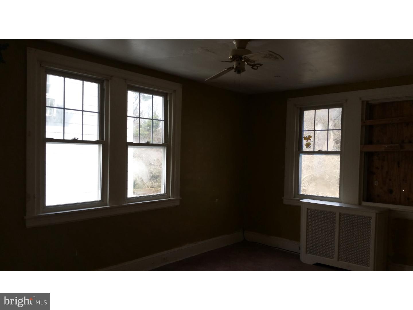 7523 Parkview Road Upper Darby, PA 19082 - Photo 9 of 17