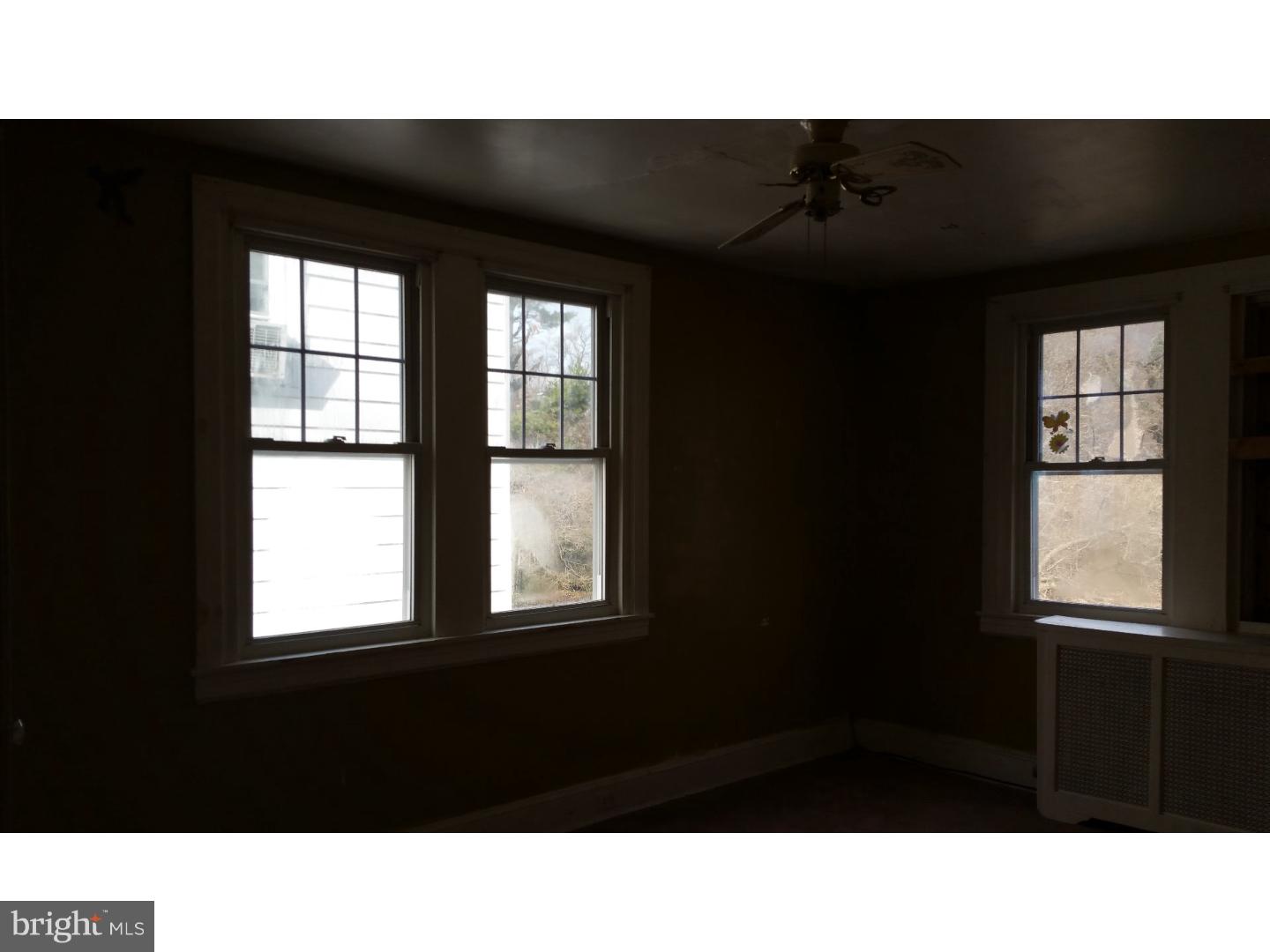 7523 Parkview Road Upper Darby, PA 19082 - Photo 10 of 17