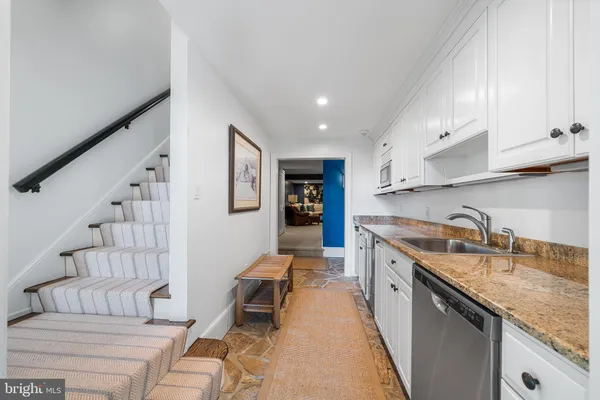 $3,850,000 | 2490 White Horse Road, Berwyn, PA 19312