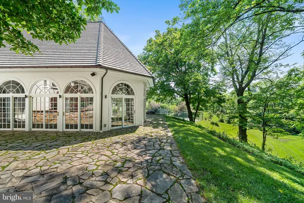 $3,850,000 | 2490 White Horse Road, Berwyn, PA 19312