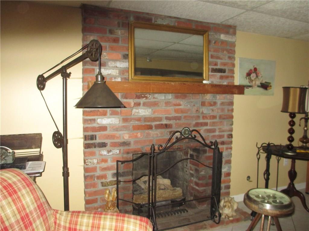 1712 Arlington Road Pittsburgh, PA 15235 - Photo 14 of 25 Gallery Image 14