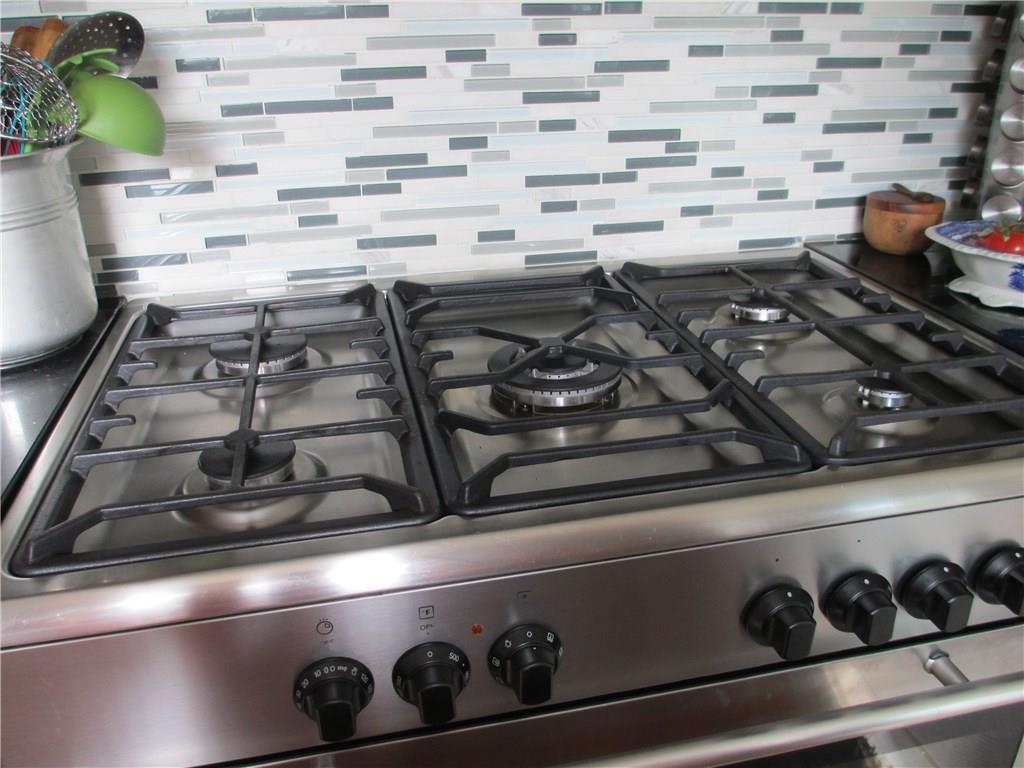 1712 Arlington Road Pittsburgh, PA 15235 - Photo 10 of 25 Gallery Image 10