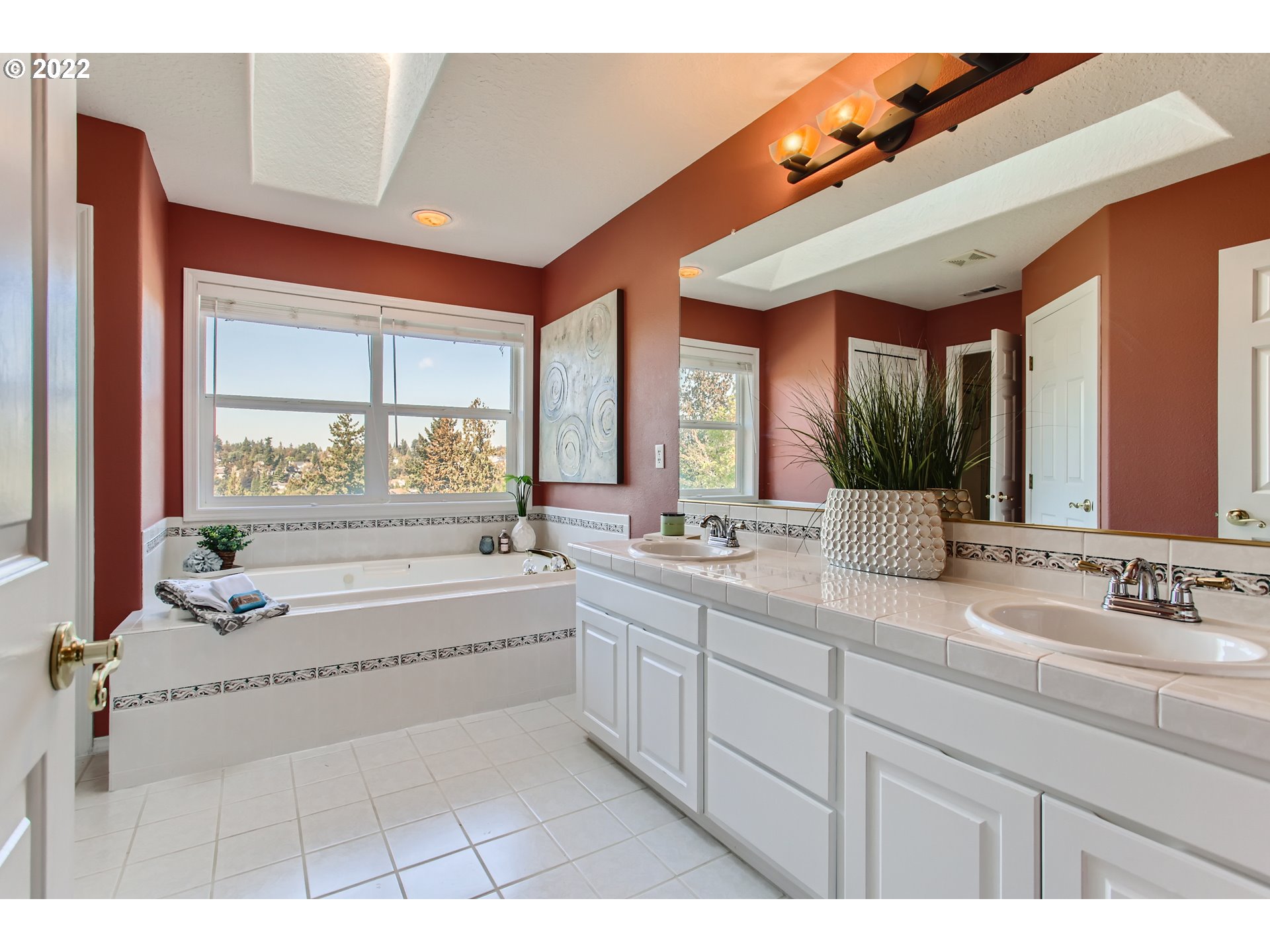 1534 Northwest Mayfield Road Portland, OR 97229 - Photo 13 of 30 Gallery Image 13