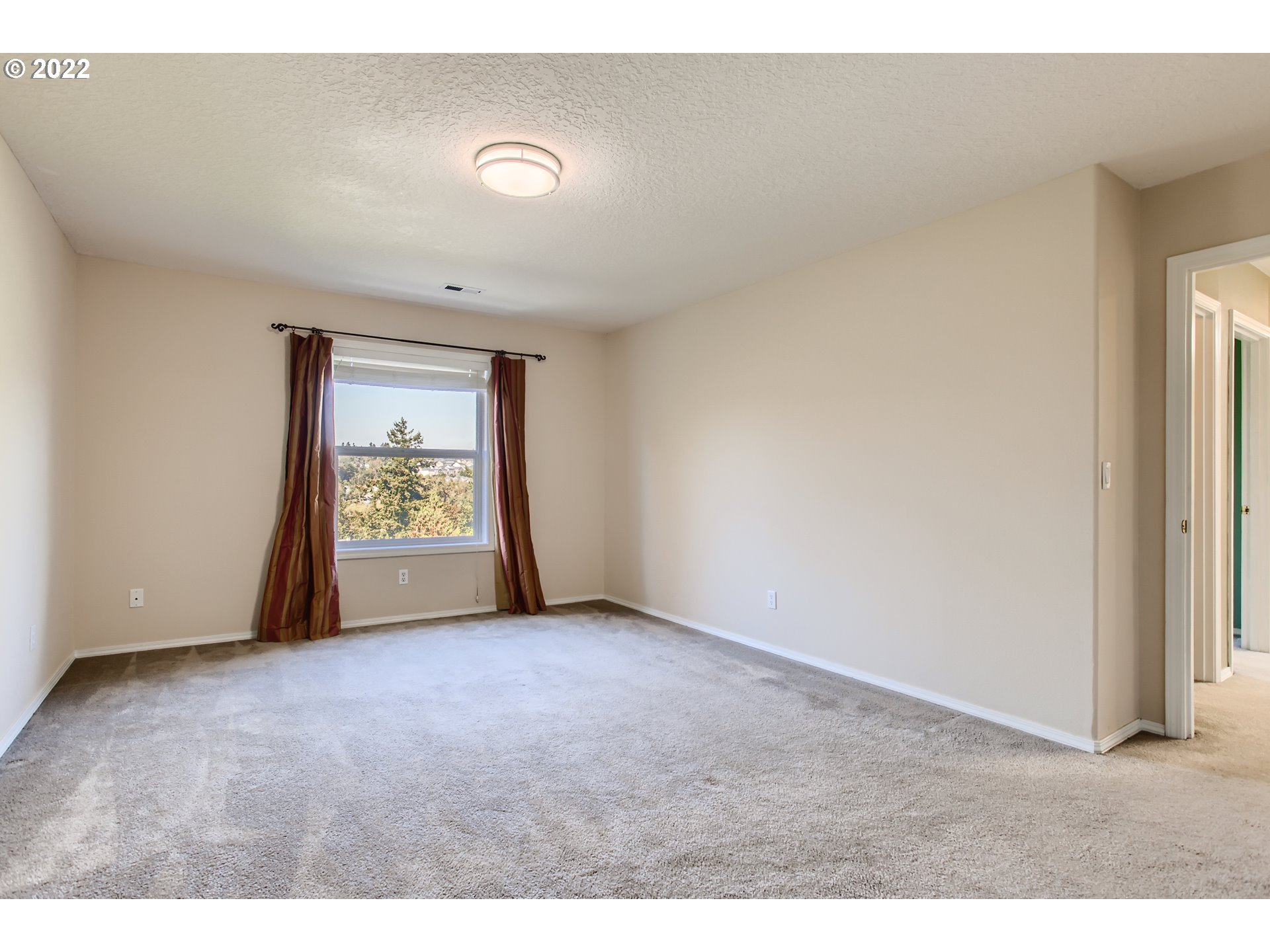 1534 Northwest Mayfield Road Portland, OR 97229 - Photo 15 of 30 Gallery Image 15