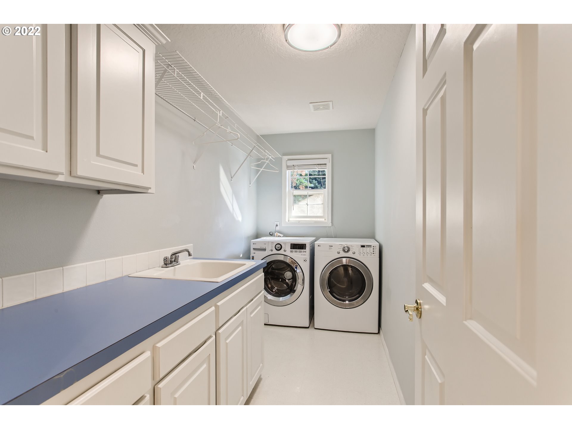 1534 Northwest Mayfield Road Portland, OR 97229 - Photo 18 of 30 Gallery Image 18