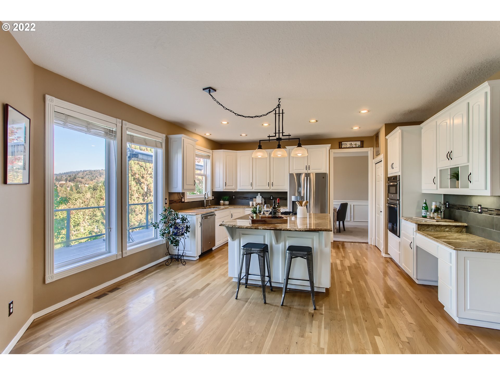 1534 Northwest Mayfield Road Portland, OR 97229 - Photo 4 of 30 Gallery Image 4