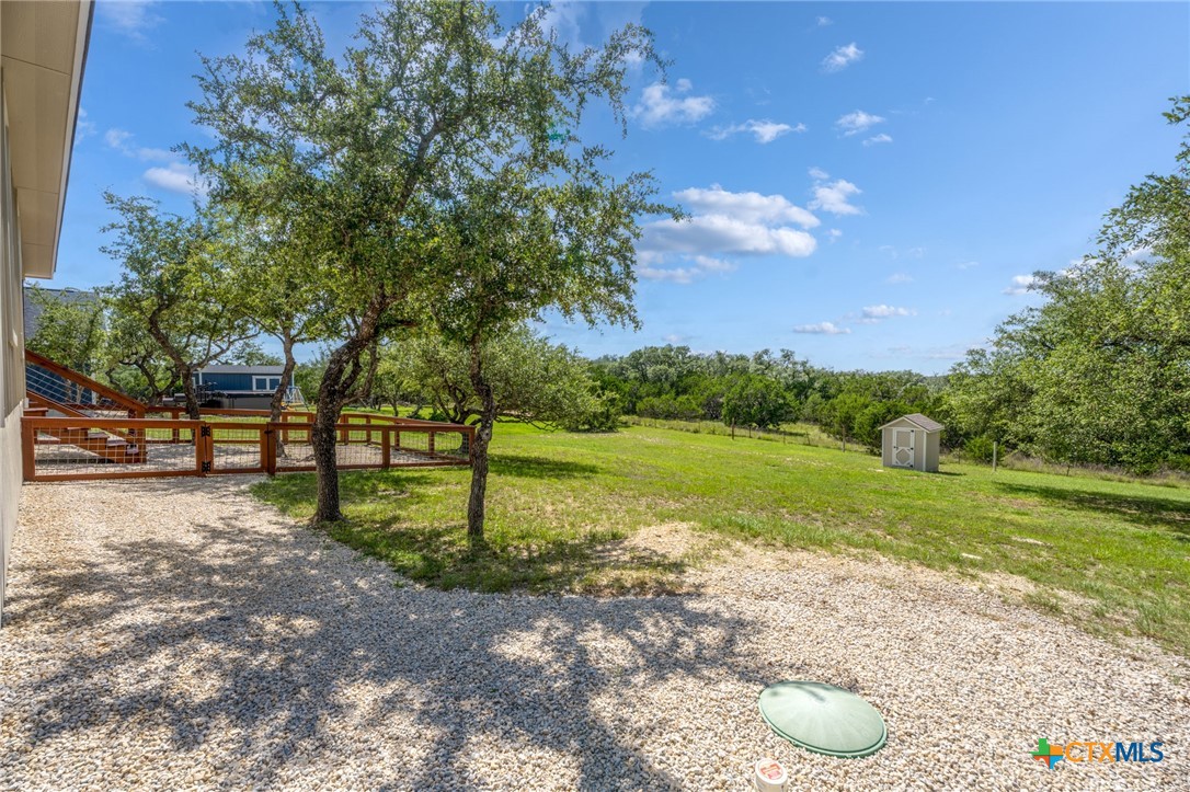 876 Primrose Path Spring Branch, TX 78070 - Photo 27 of 35 Gallery Image 27
