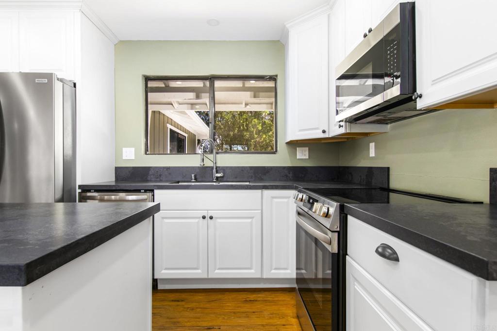 1002 Summer Glen Road Ramona, CA 92065 - Photo 15 of 74