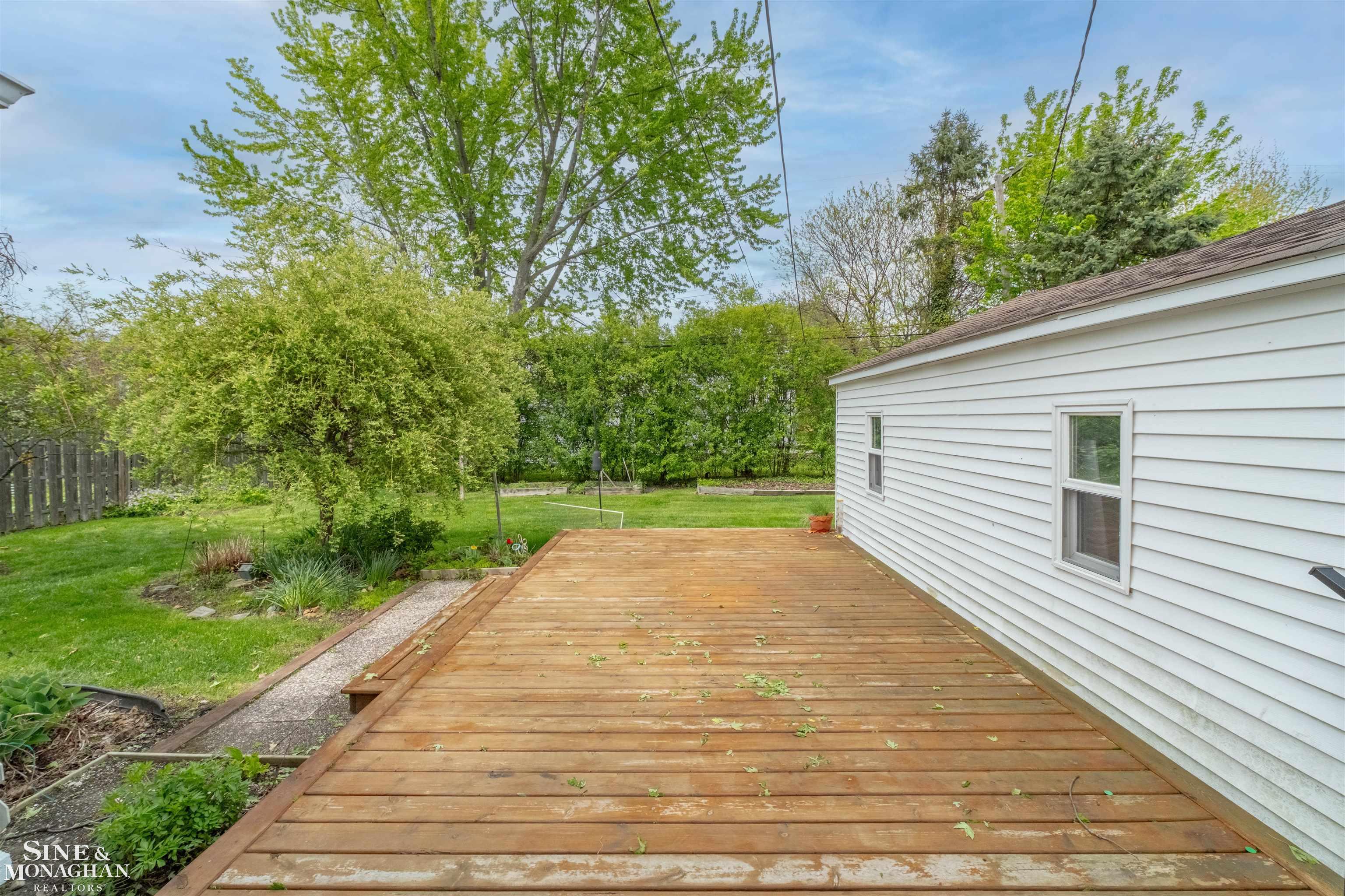 1726 Hawthorne Road Grosse Pointe Woods, MI 48236 - Photo 34 of 44