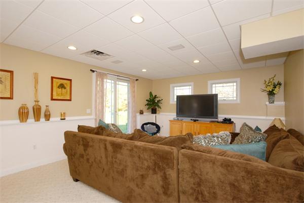 60 Williams Road Lexington, MA 02420 - Photo 9 of 16