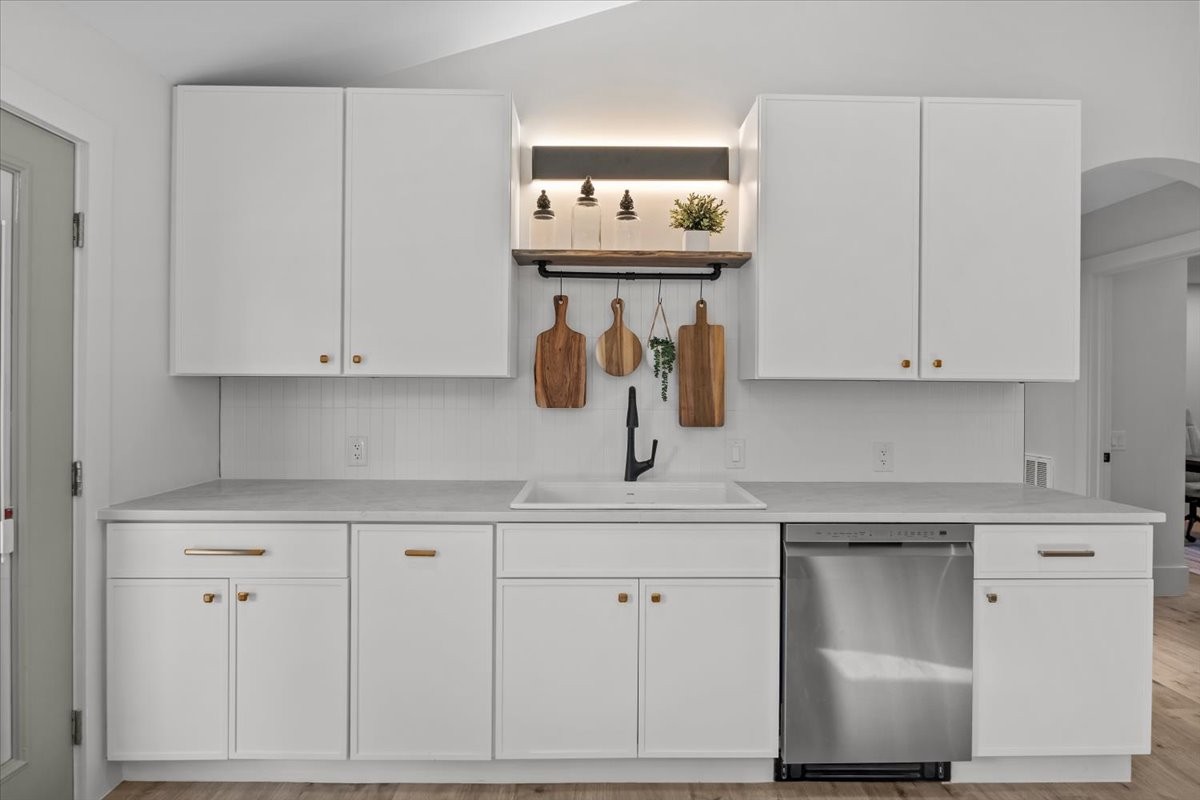 1609 Sycamore Landing Road Waverly, TN 37185 - Photo 15 of 47