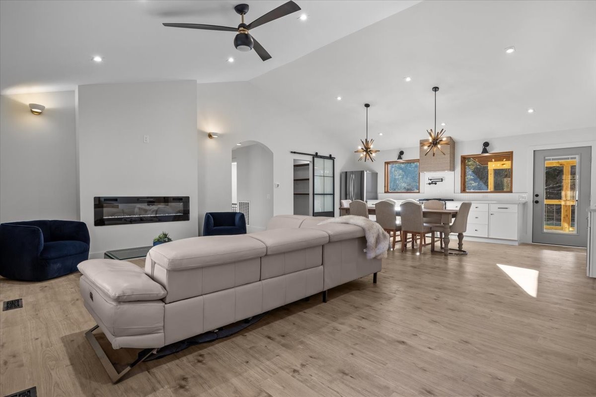 1609 Sycamore Landing Road Waverly, TN 37185 - Photo 10 of 47