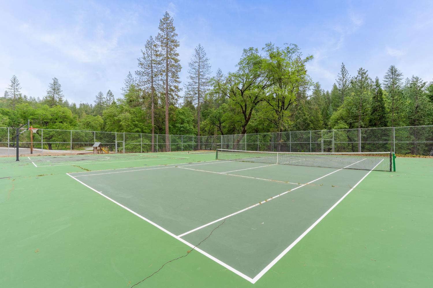 5341 Edelweiss Way Pollock Pines, CA 95726 - Photo 46 of 48 HOA Sports Courts