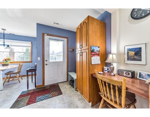 39 McCarthy Avenue Chicopee, MA 01020 - Photo 11 of 27