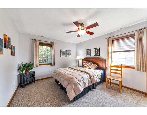 39 McCarthy Avenue Chicopee, MA 01020 - Photo 17 of 27