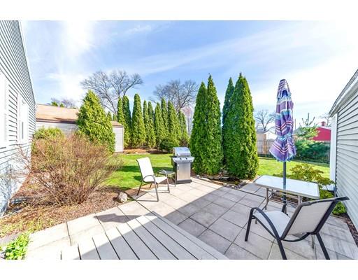 39 McCarthy Avenue Chicopee, MA 01020 - Photo 3 of 27